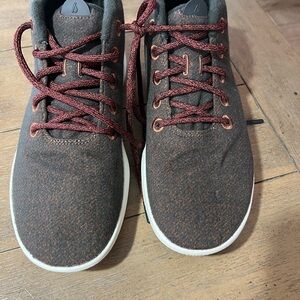 Allbirds Women’s Brown and Red Sneakers